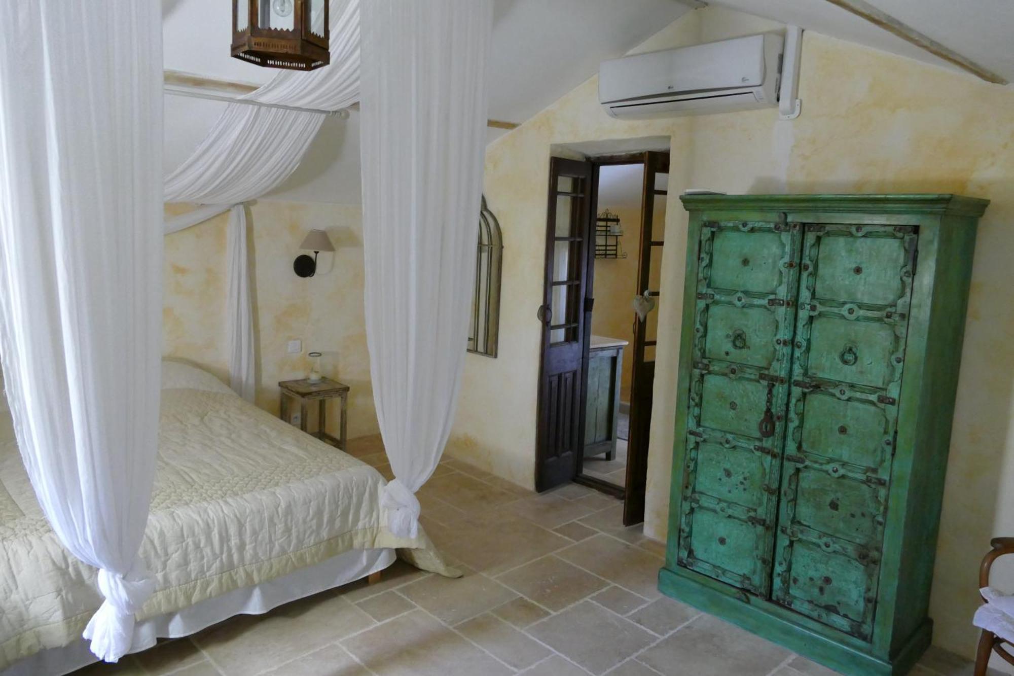 Mas Du Puits D'Amour Orange  Habitación foto